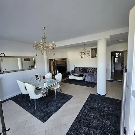 Ferienwohnung Mit Rheinblick In 2 *